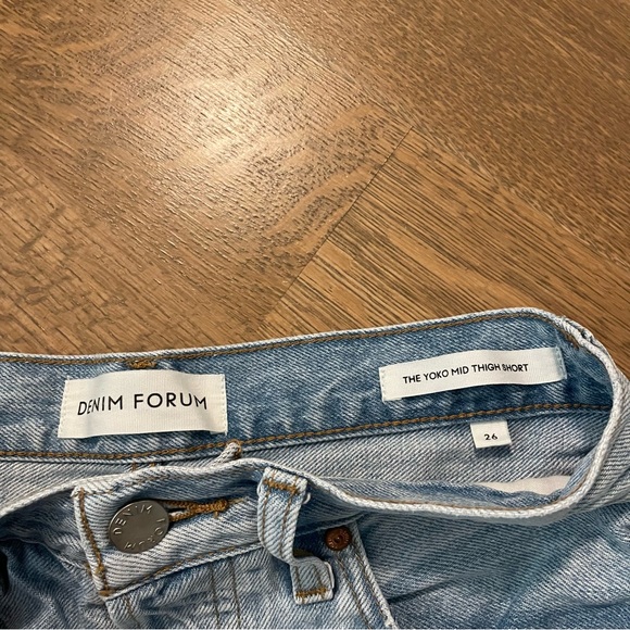 ARITZIA Yoko Hi-Rise Mid-Thigh Denim Short - Picture 3 of 4